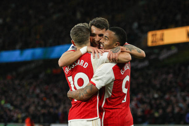 斯的优异表 斯的优异表